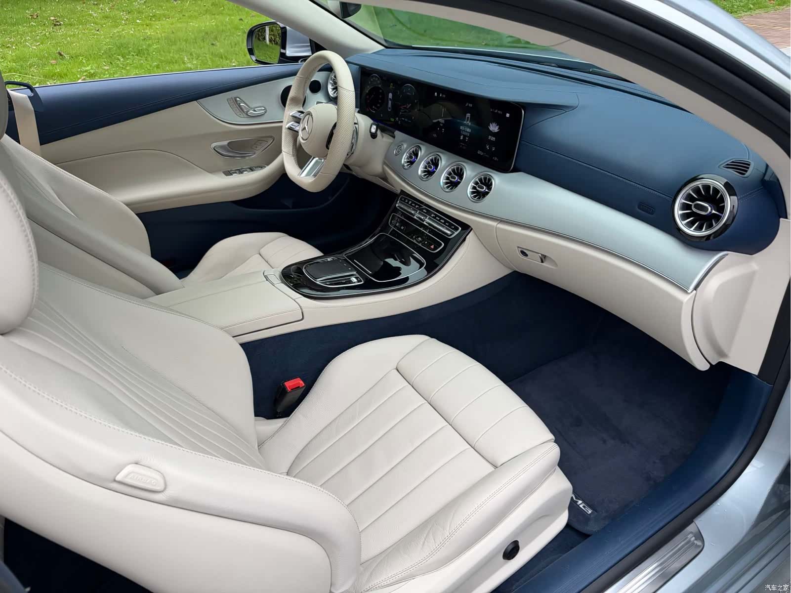 Mercedes-Benz E-Class, 2022 12