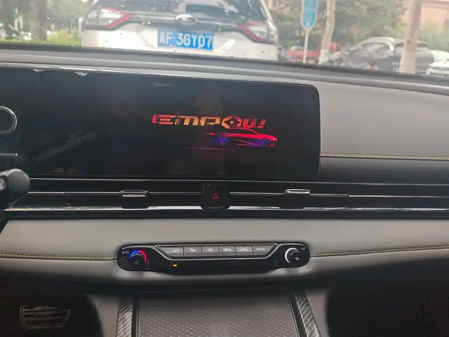 Trumpchi Shadow Leopard