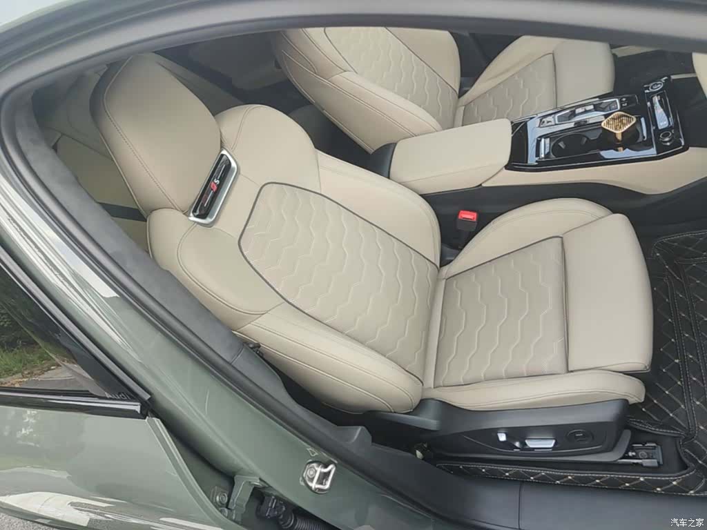 Audi e-tron, 2026 25
