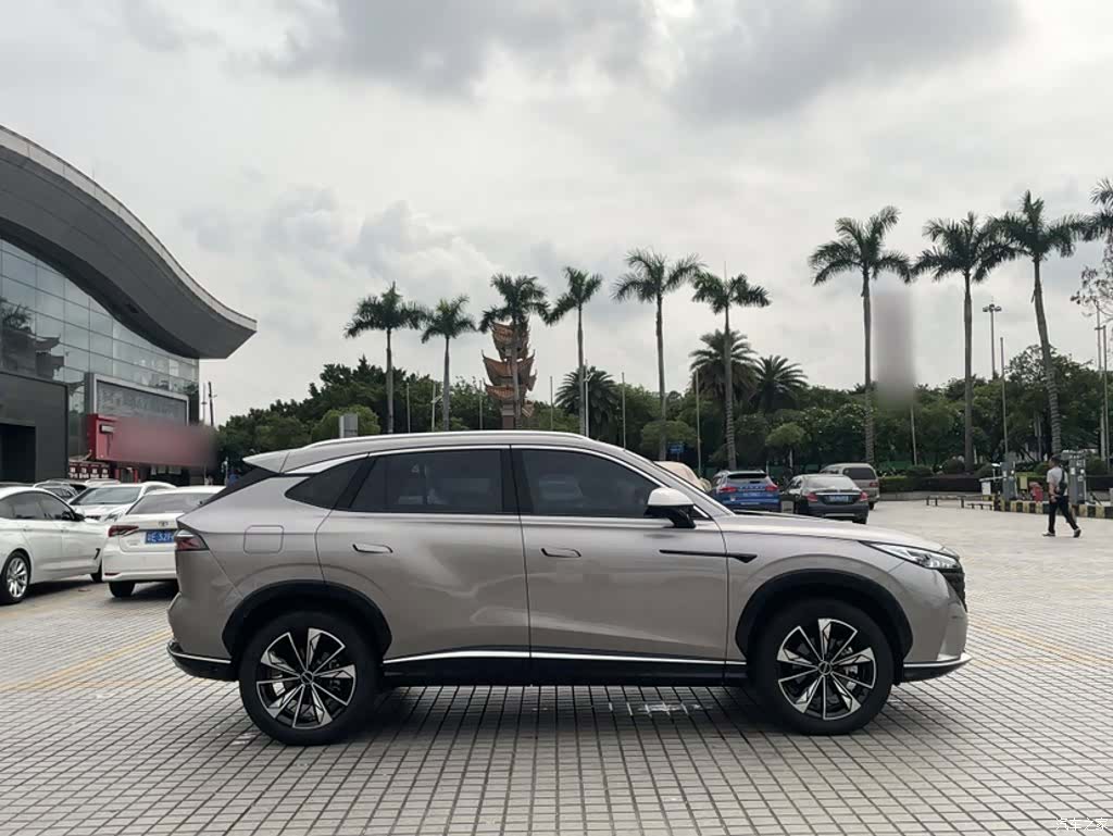Roewe RX5, 2023 25
