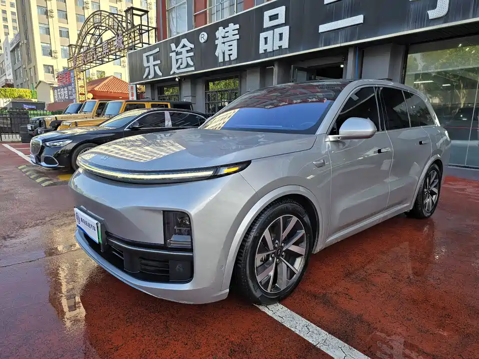 Li Auto Ideal L8