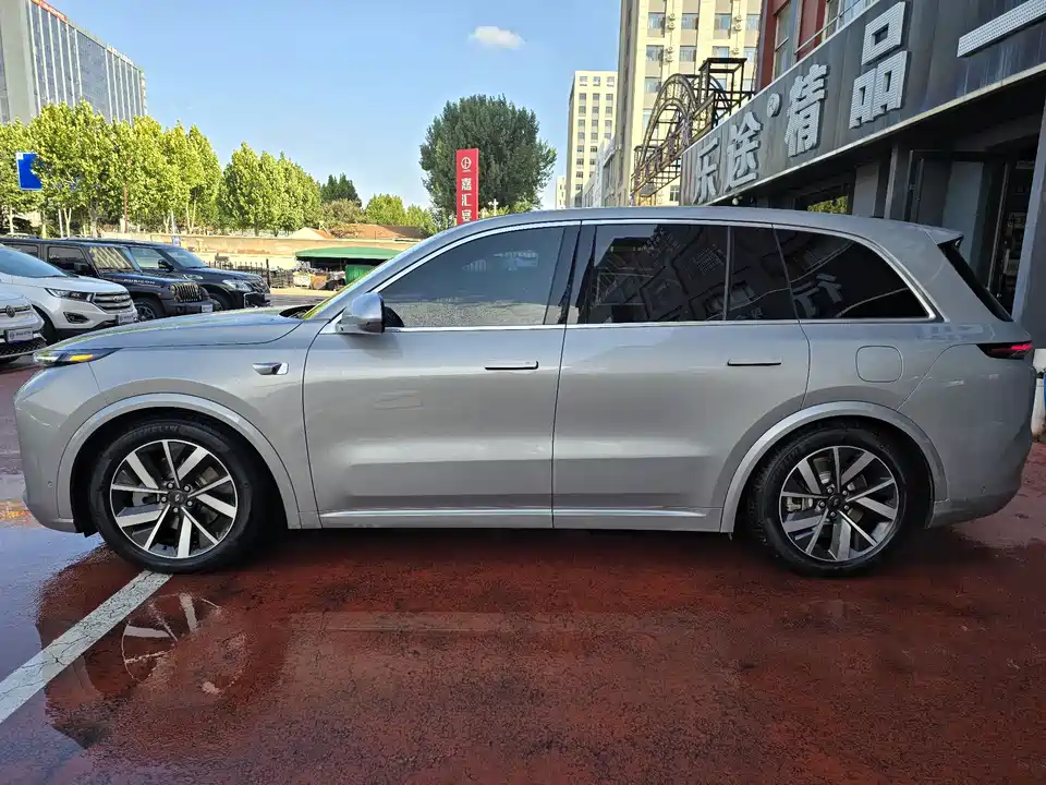 Li Auto Ideal L8
