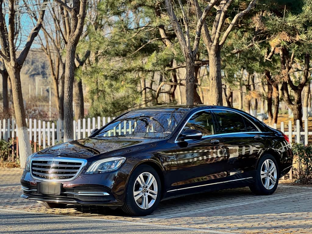 Mercedes-Benz S-Class