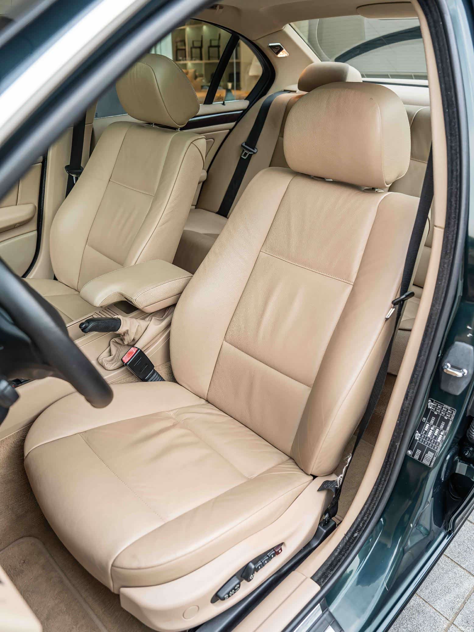 BMW 3 Series, 2005 12