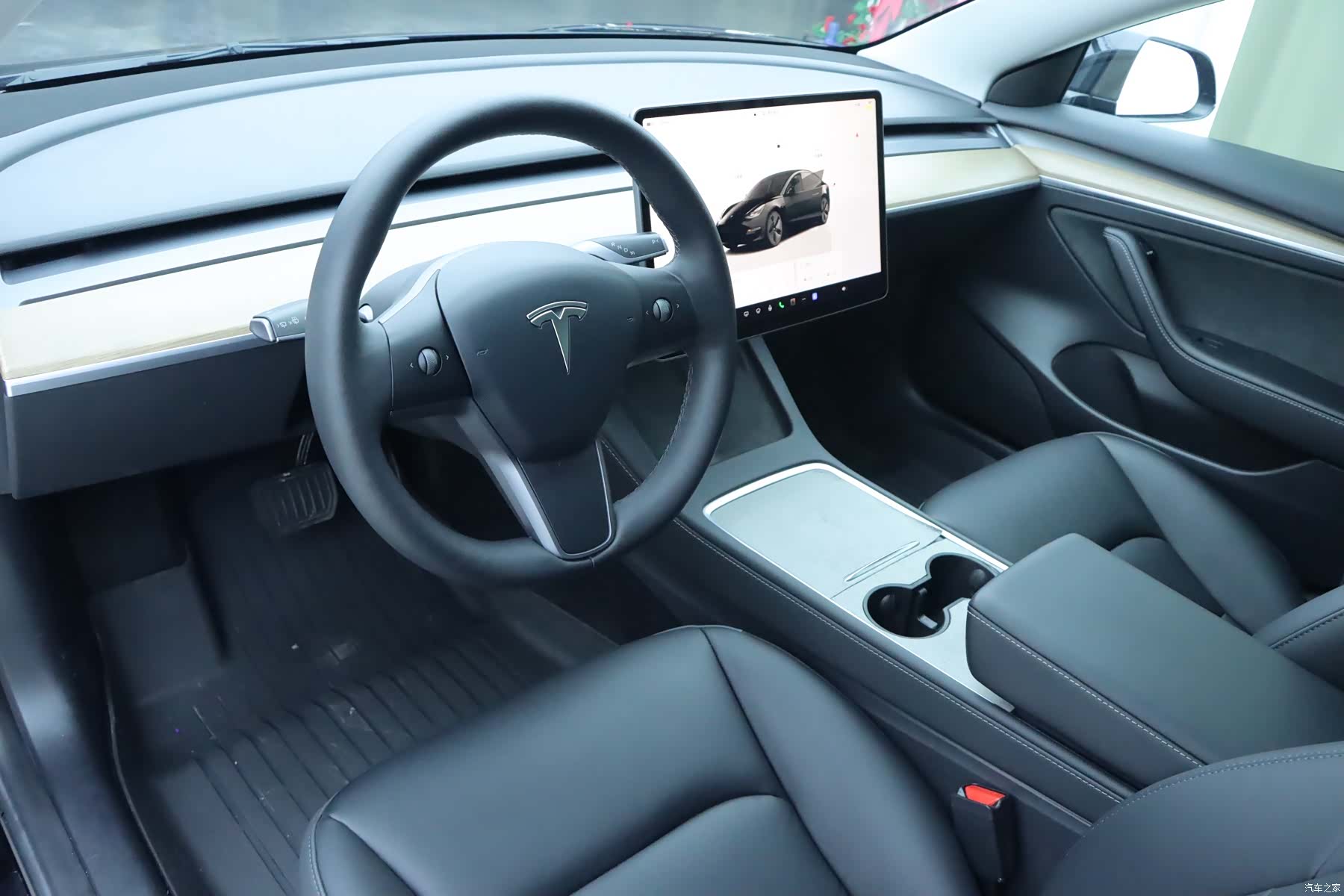 Tesla Model 3, 2023 6