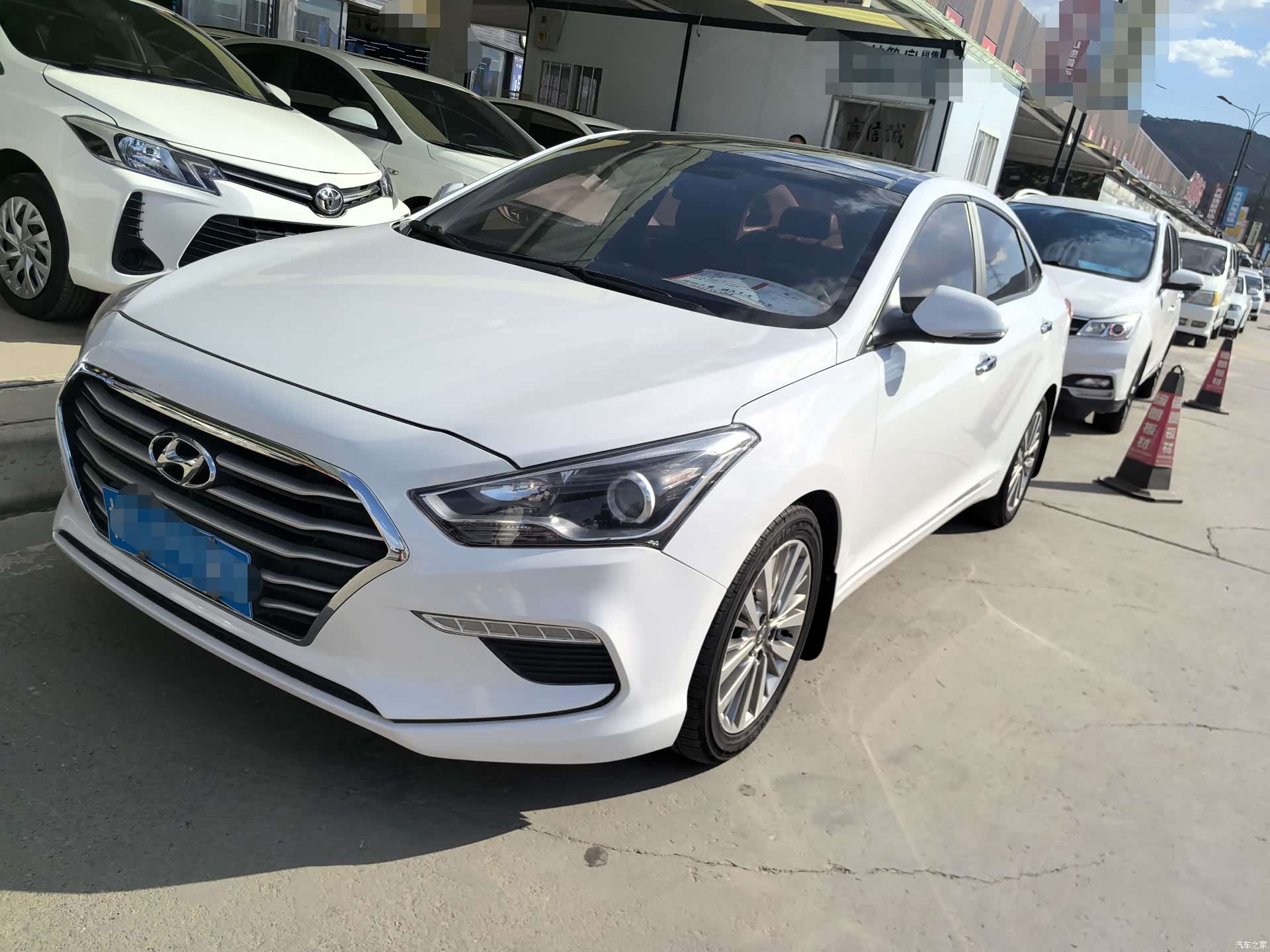 Hyundai GLS, 2017 1