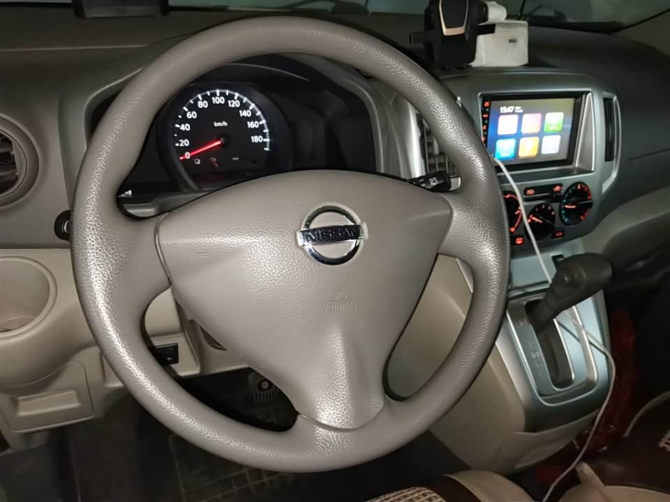 Nissan NV200
