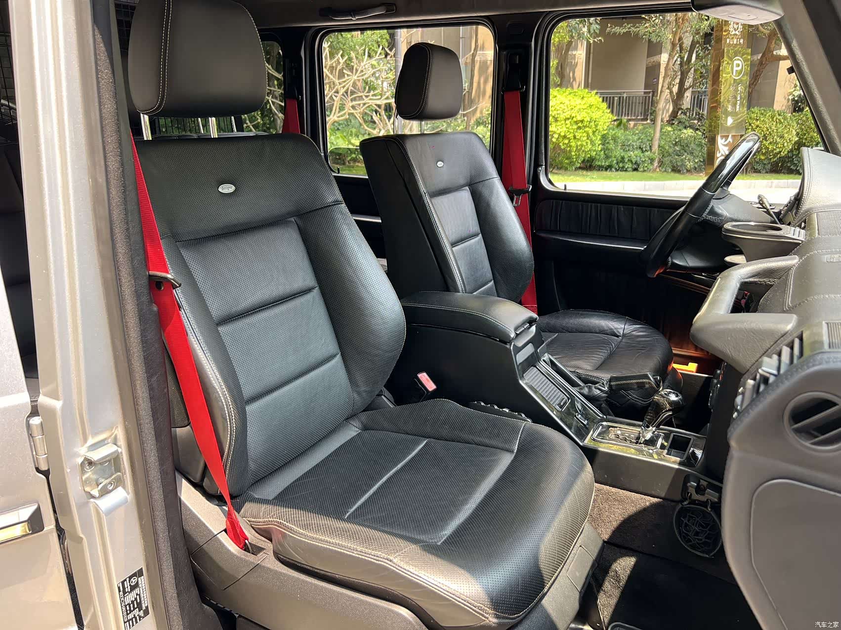 Mercedes-Benz G-Class, 2010 7