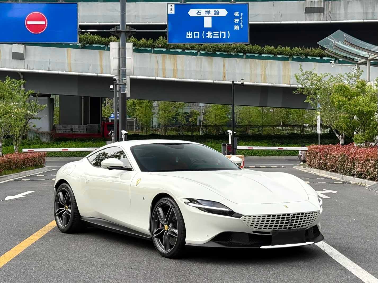 Ferrari Roma, 2024 3