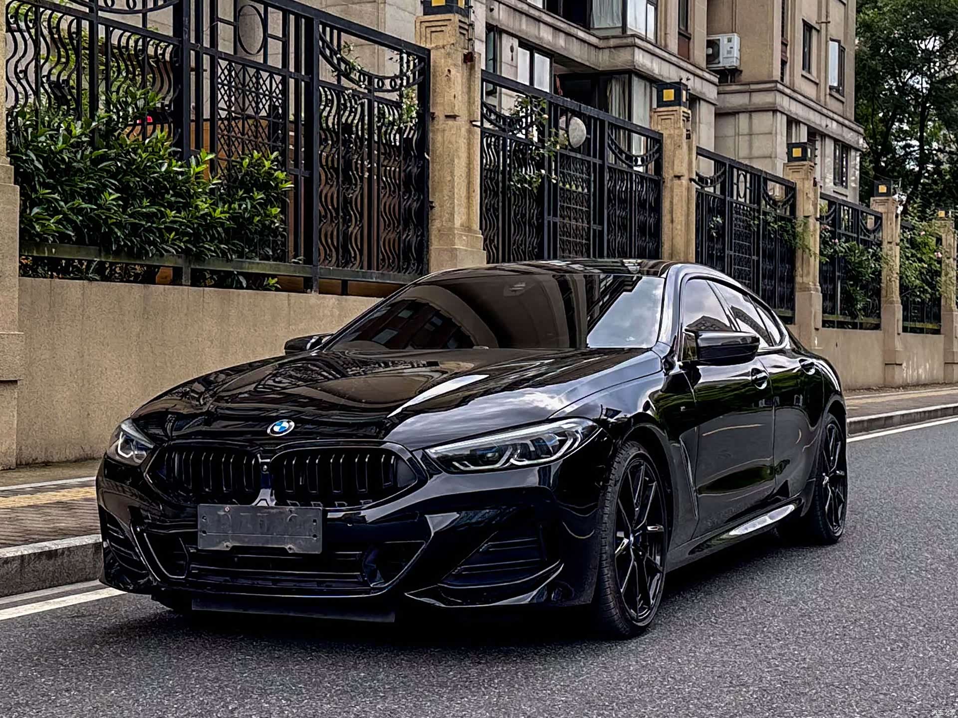 BMW 8 Series, 2022 1