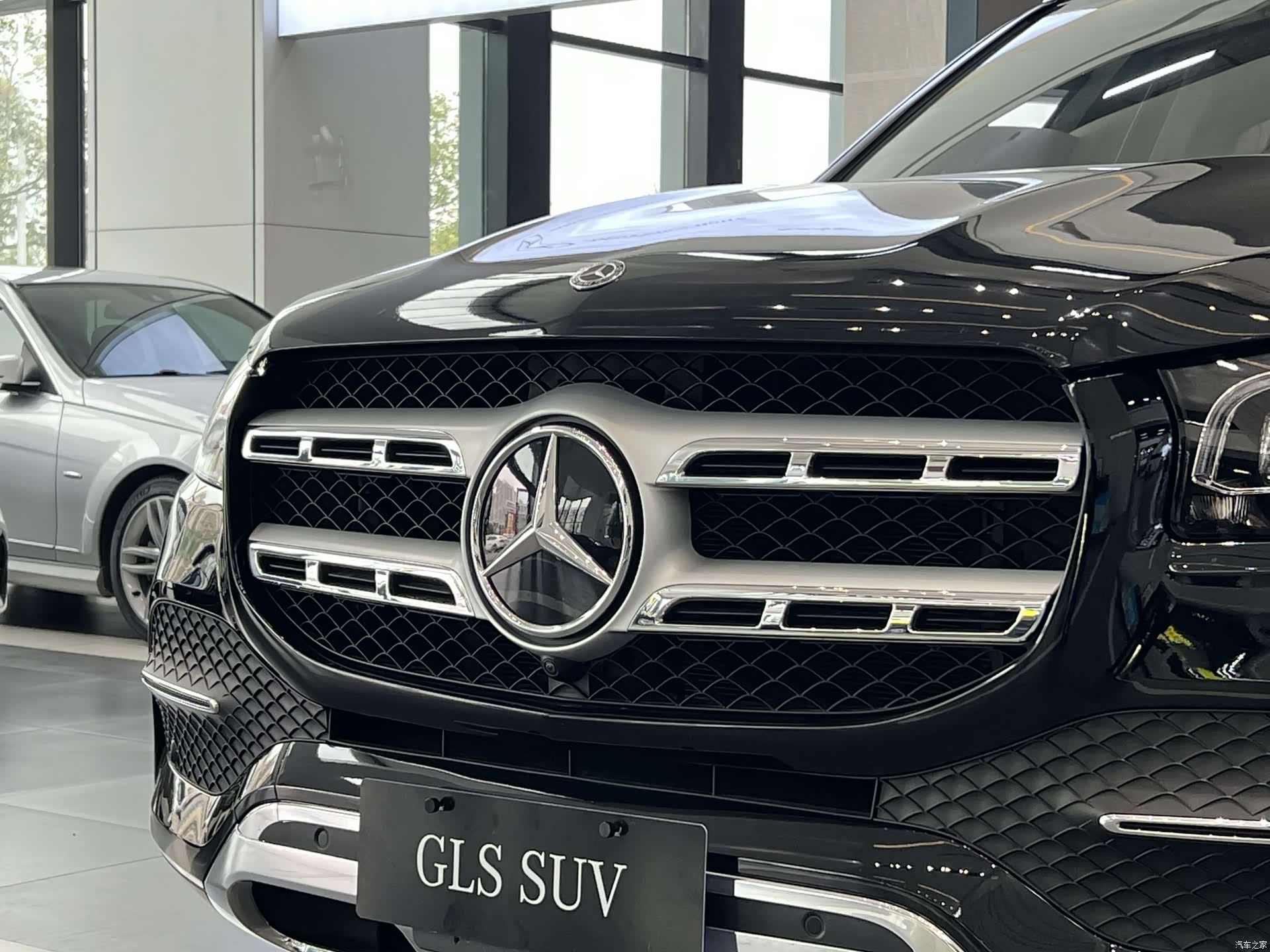 Mercedes-Benz GLS, 2021 3