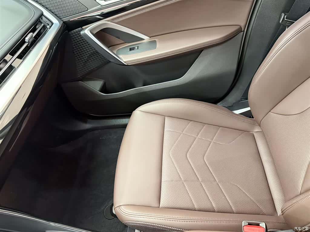 BMW X1, 2023 13