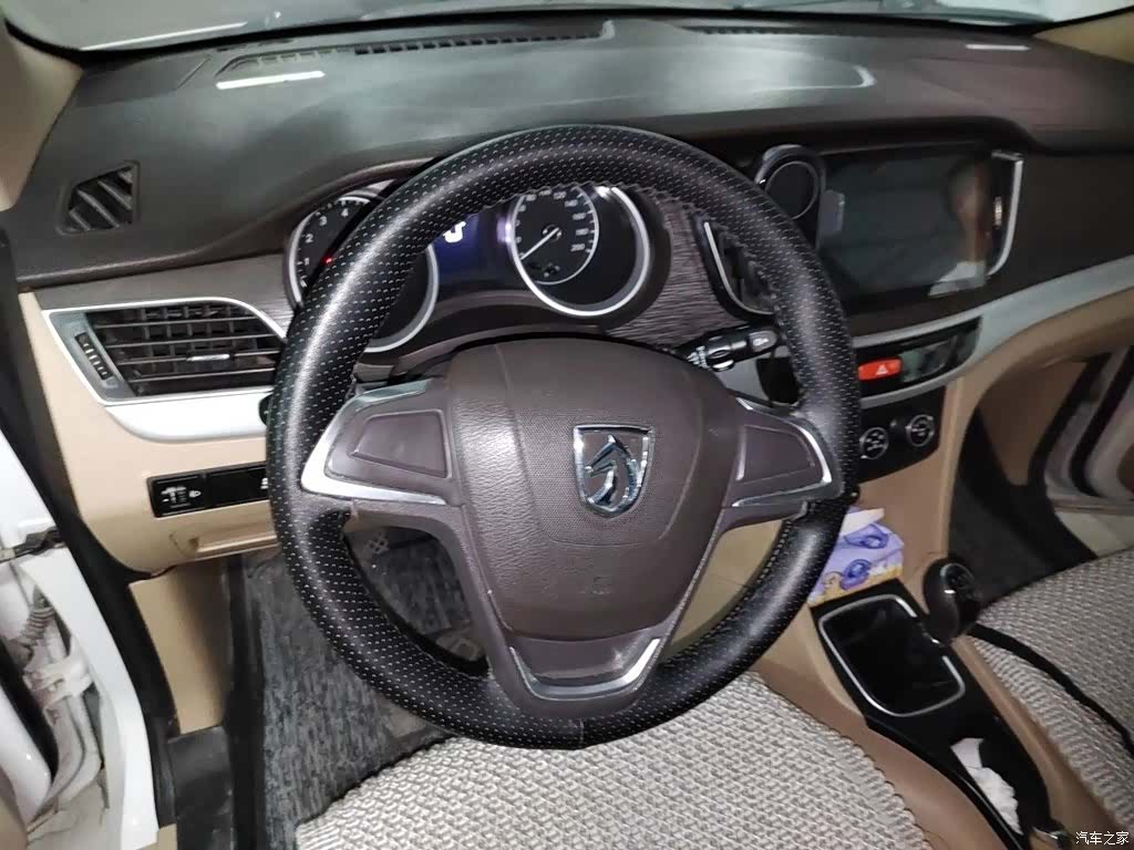 Wuling 730, 2017 11