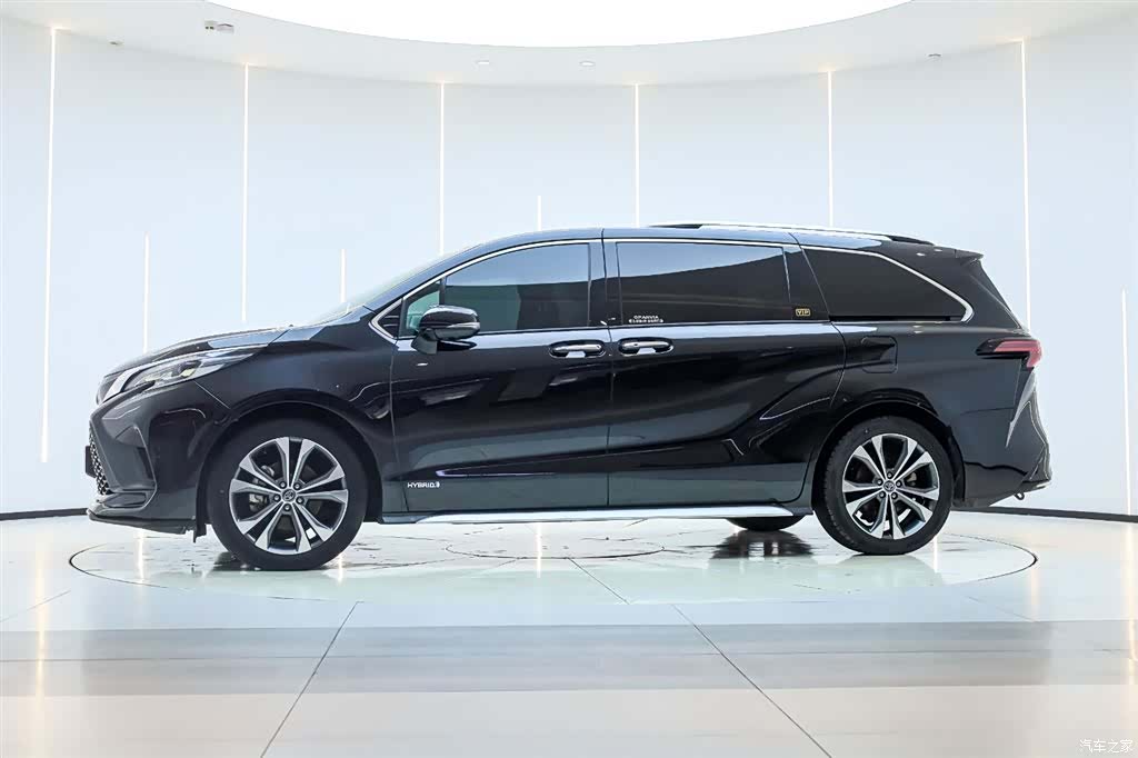 Toyota Granvia, 2024 7