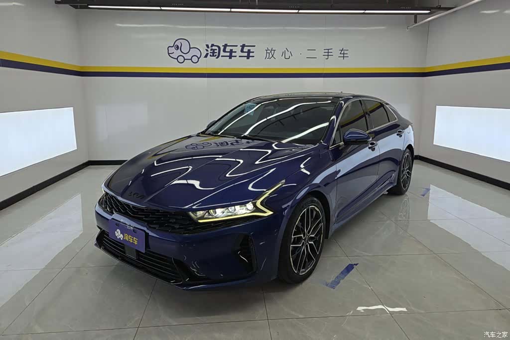 Kia K5, 2022 1