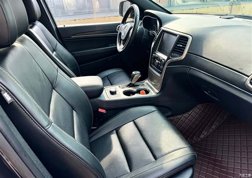 Jeep Grand Cherokee, 2016 все фото