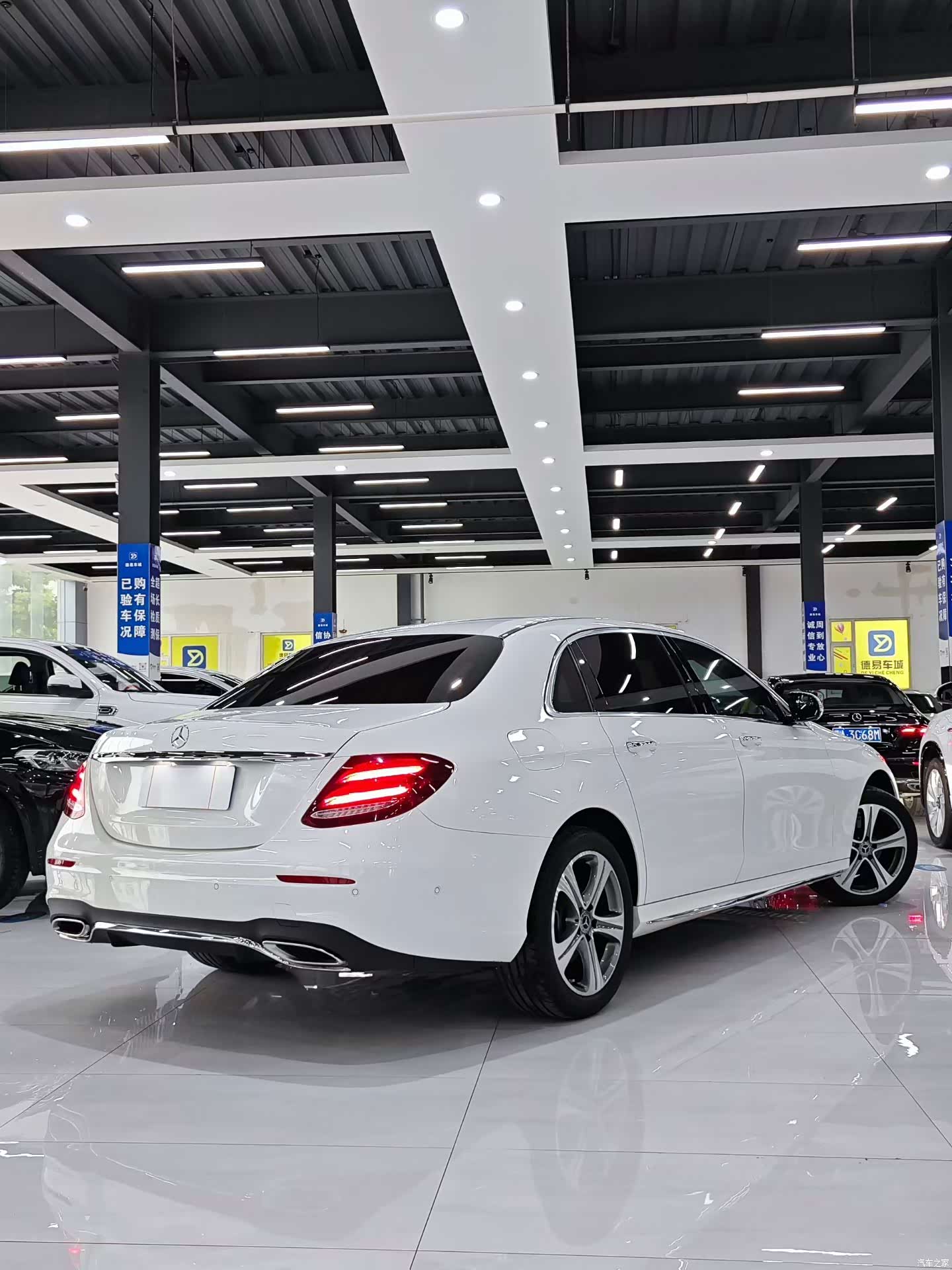 Mercedes-Benz E-Class, 2019 9