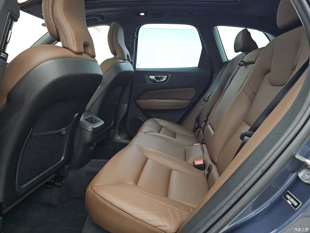 Volvo XC60, 2023 12
