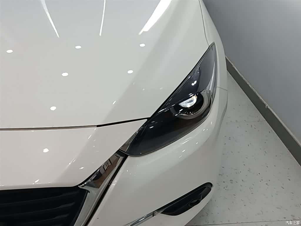 Mazda Mazda3, 2018 24