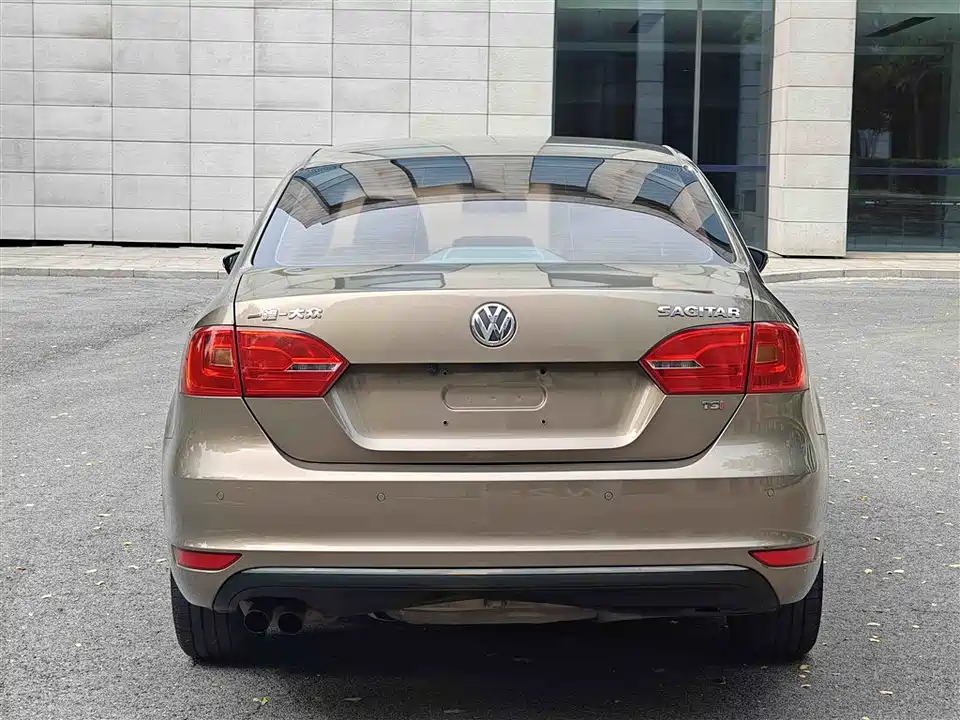 Volkswagen Sagitar