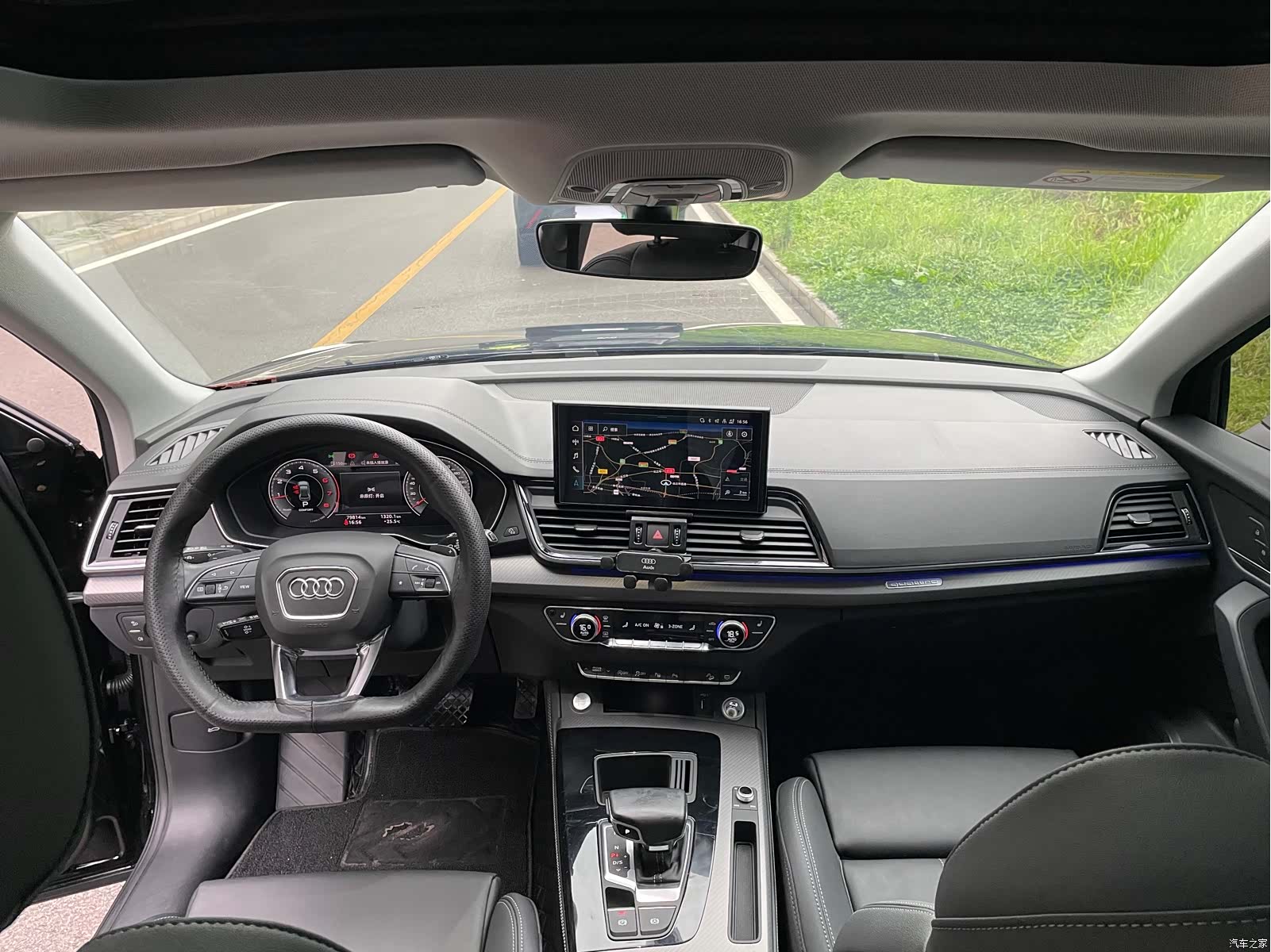 Audi Q5L, 2022 10
