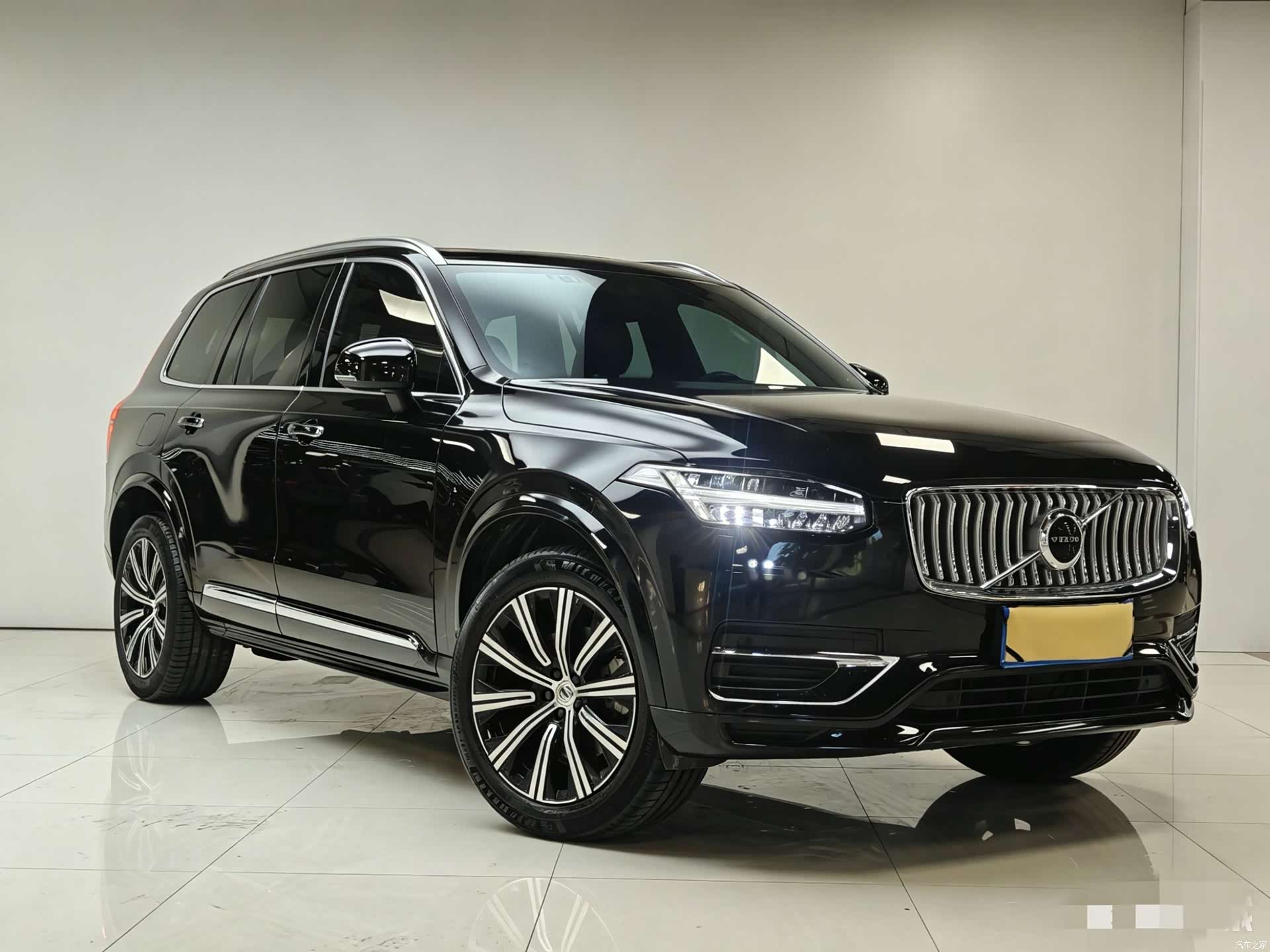 Volvo XC90, 2022 3