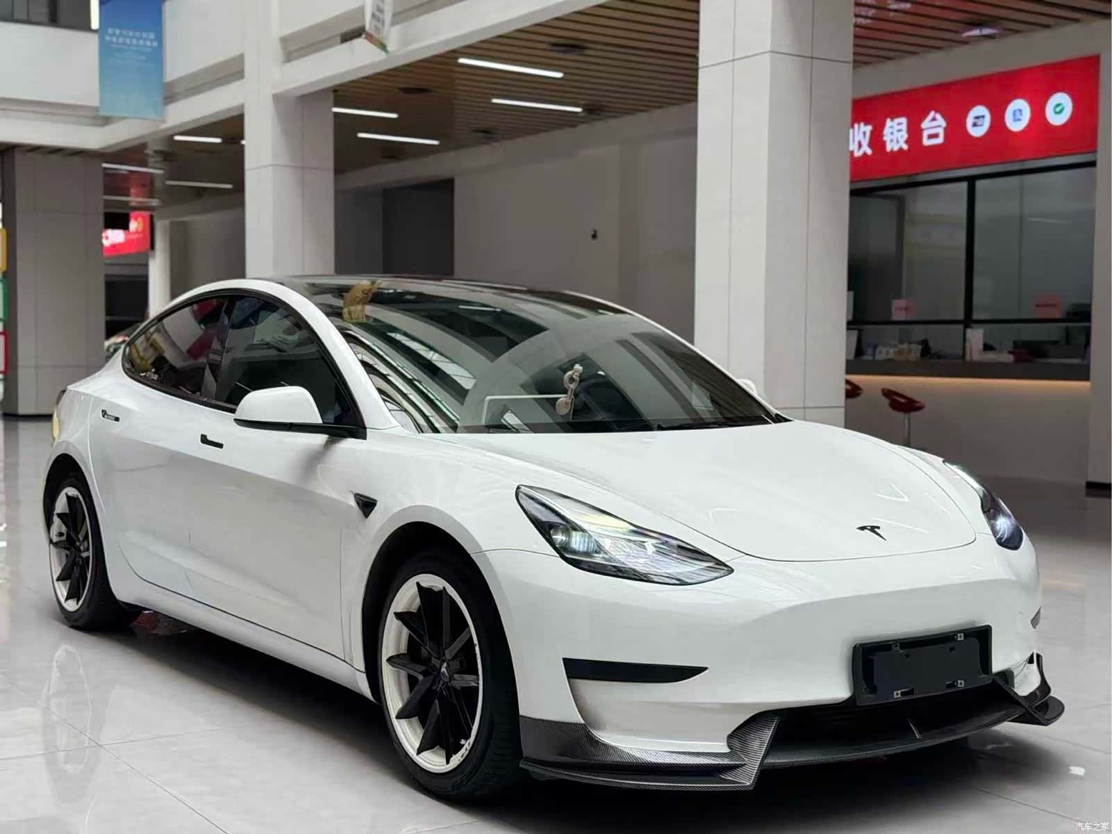 Tesla Model 3, 2022 3
