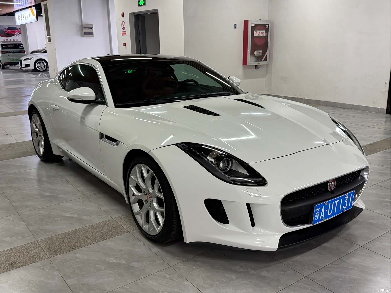 Jaguar F-TYPE, 2015 9