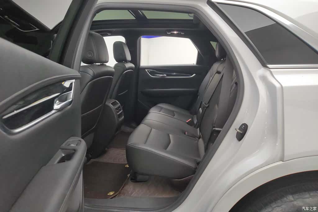Cadillac XT5, 2023 11