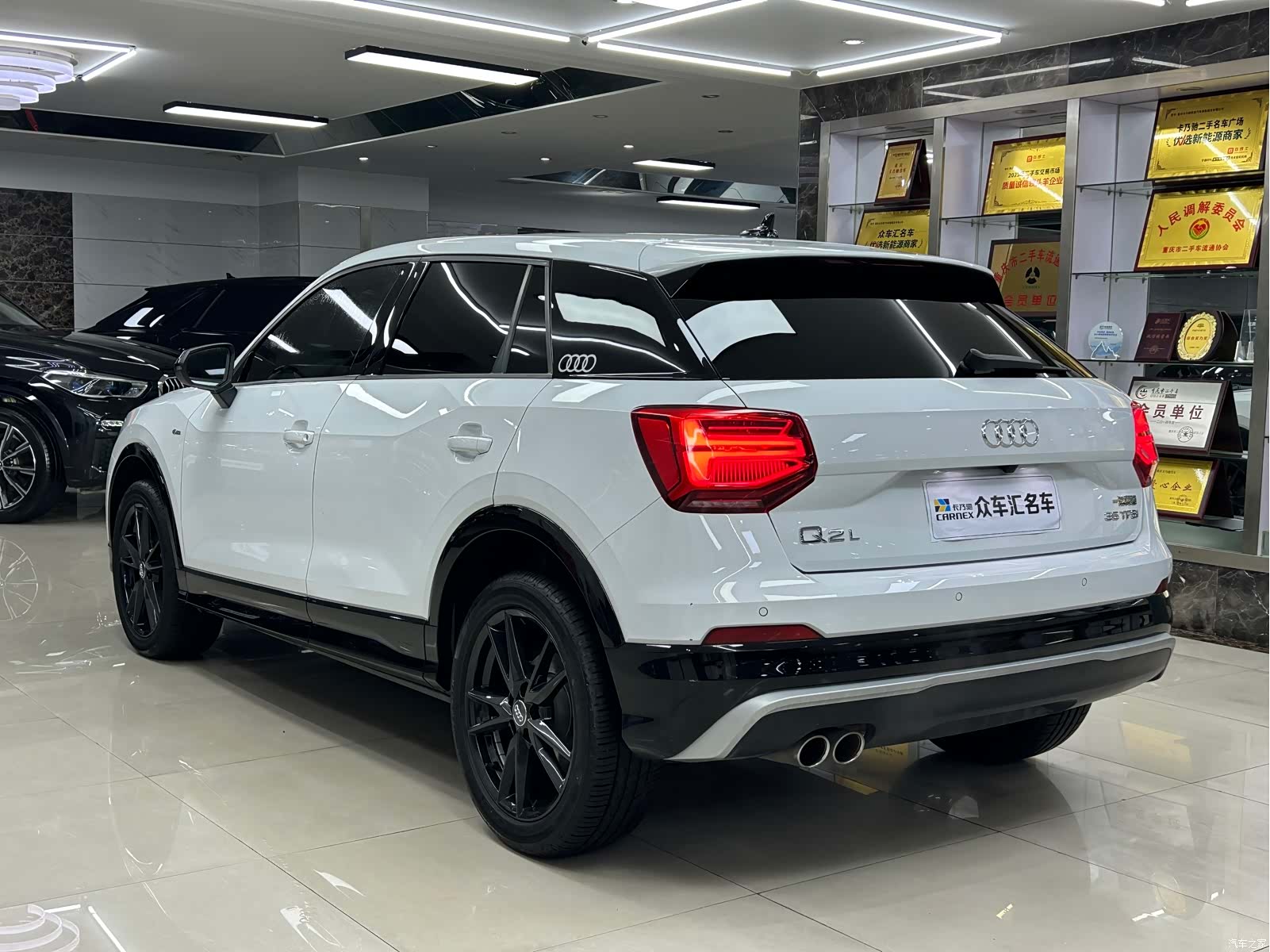 Audi Q2L, 2021 4
