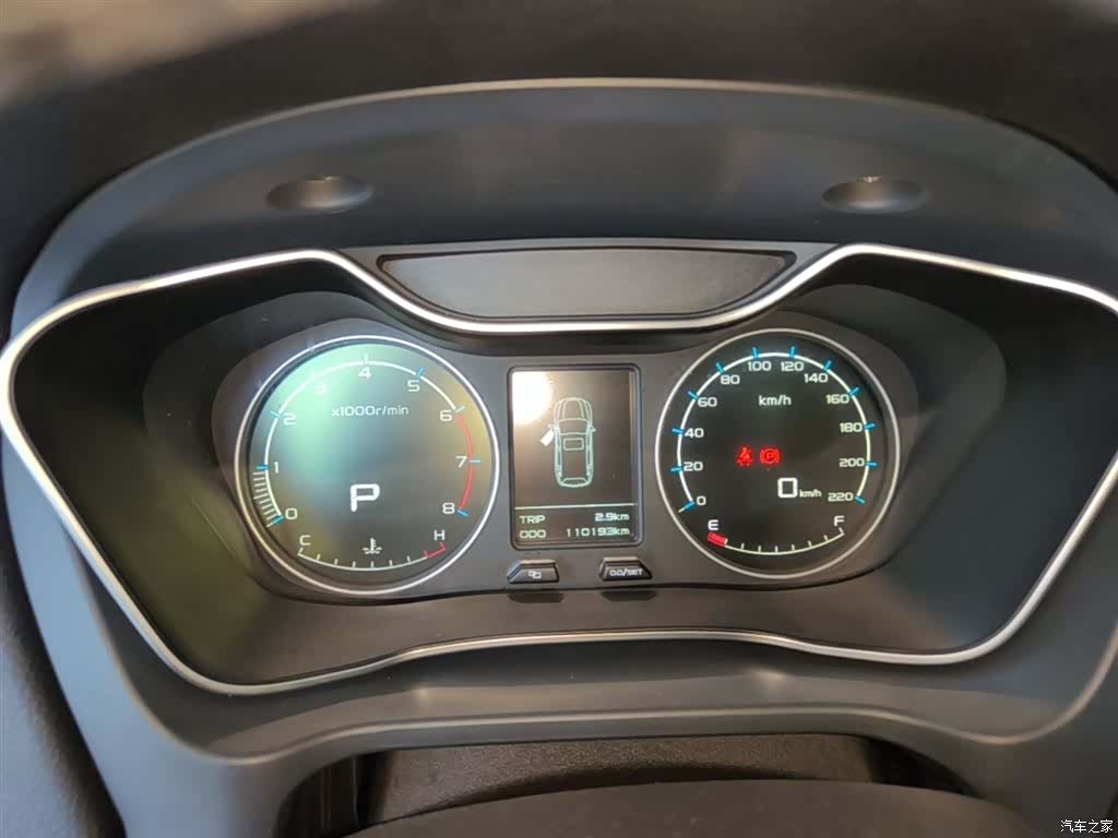Geely X6, 2016 12