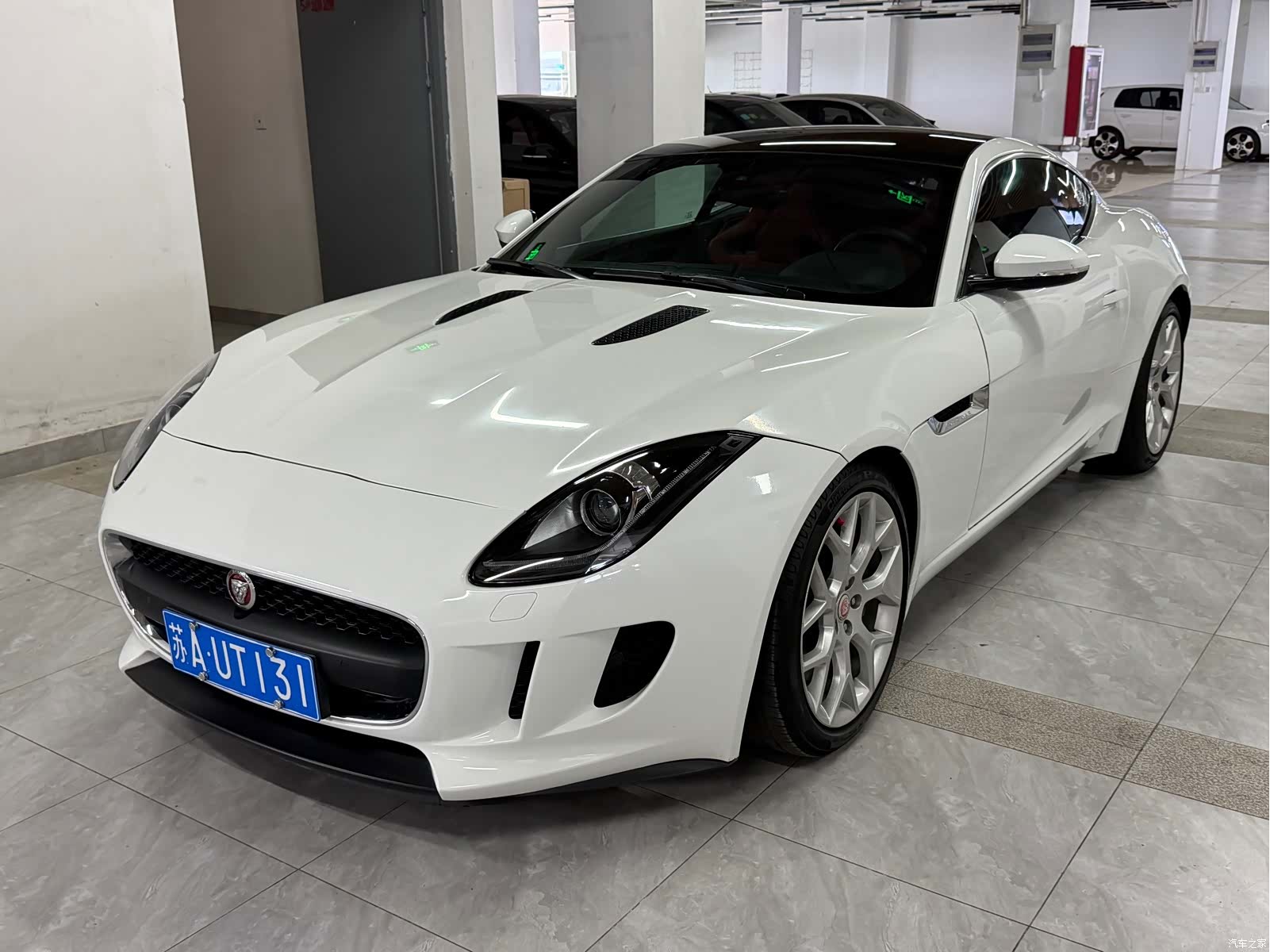 Jaguar F-TYPE, 2015 1