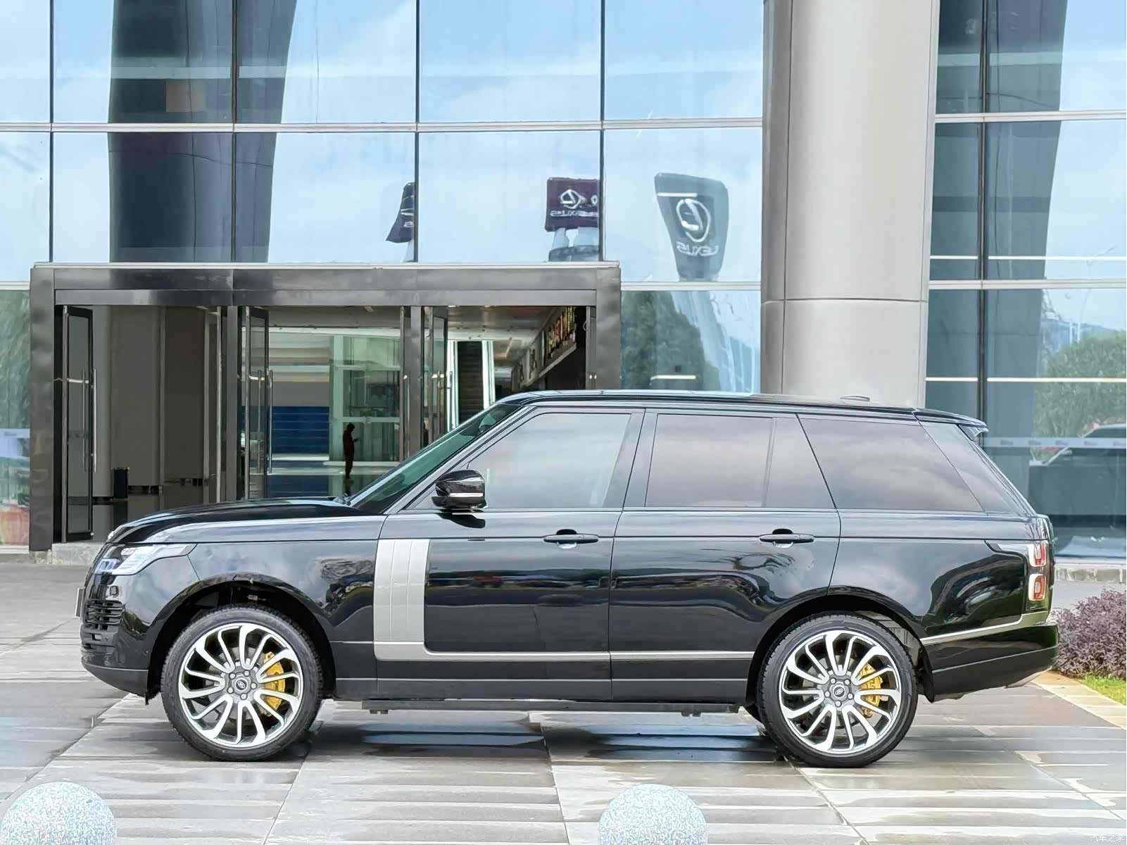 Land Rover Range Rover, 2015 3