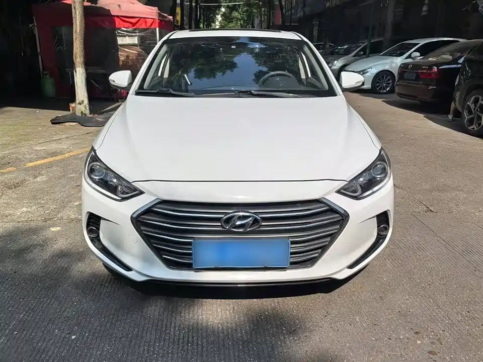 Hyundai Lead