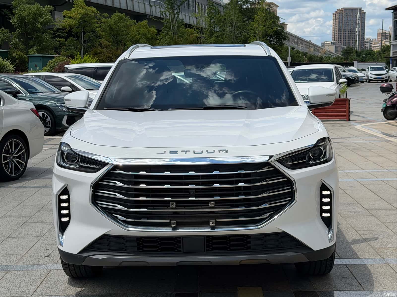 Jetour X70, 2021 2