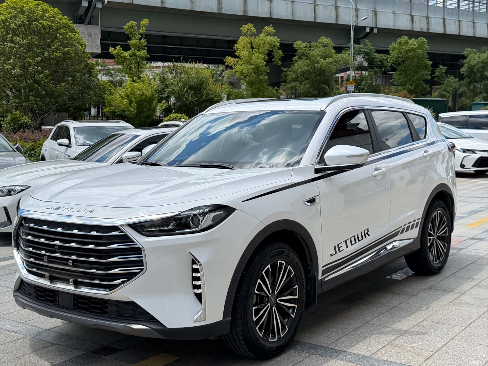 Jetour X70, 2021 1