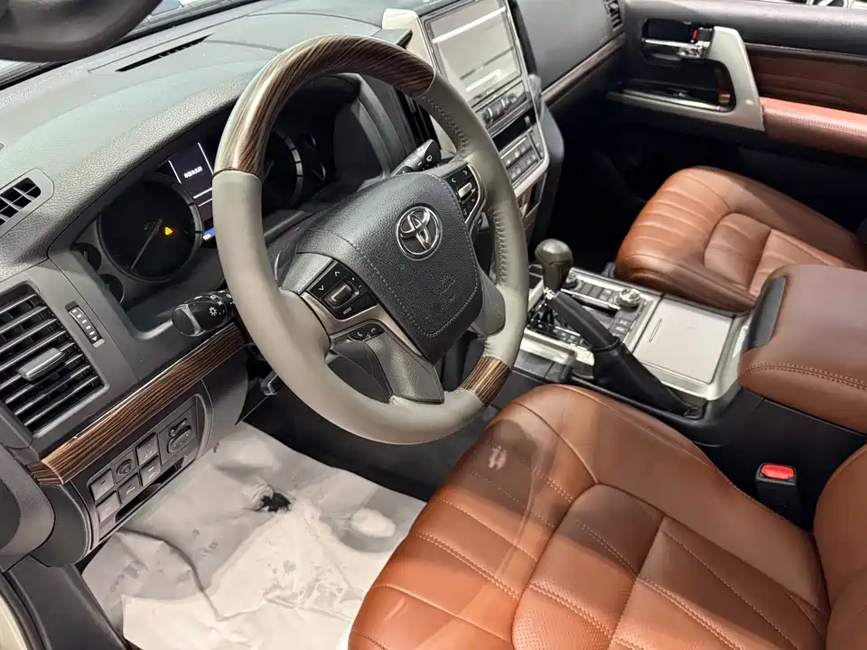 Toyota Land Cruiser Toyota Land Cruiser