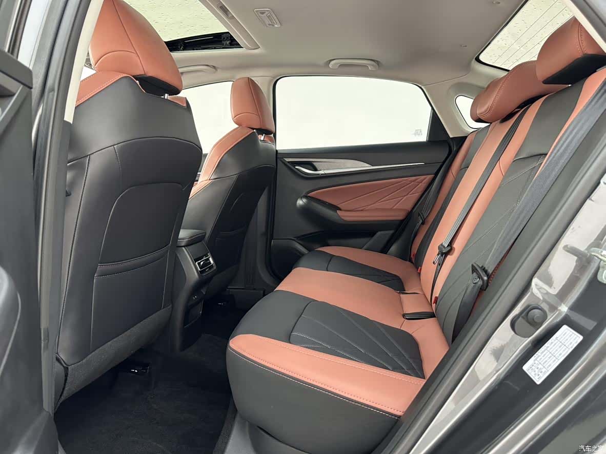 Changan Eado, 2023 8