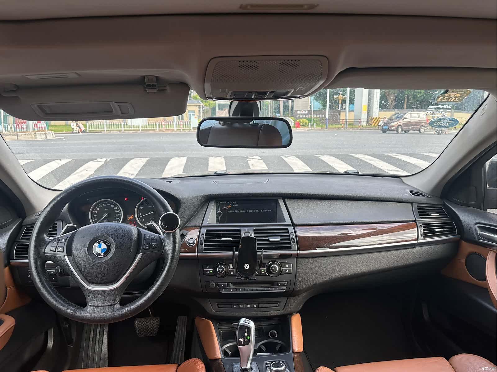 BMW X6, 2014 10