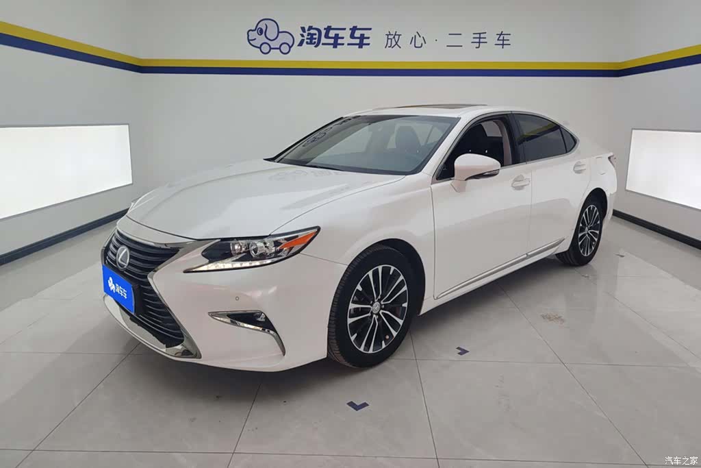 Lexus ES, 2016 1
