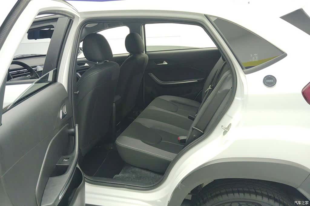 Chery 3x, 2025 11