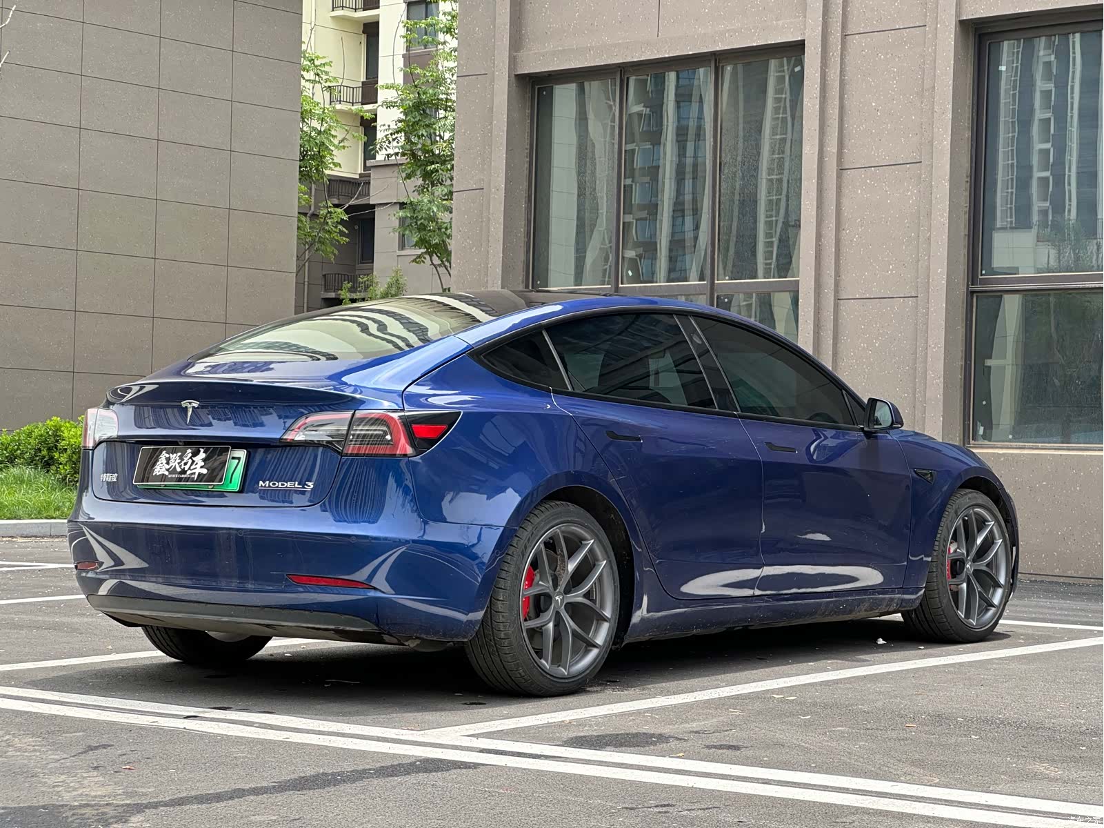 Tesla Model 3, 2022 11