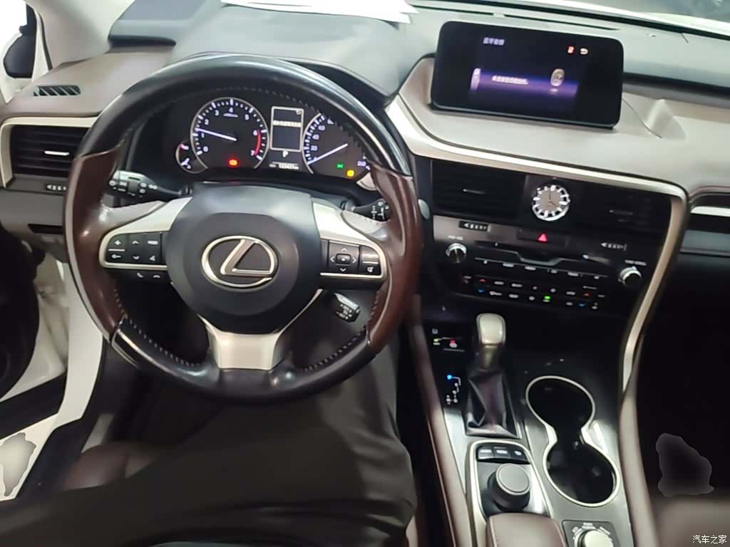 Lexus RX, 2016 11