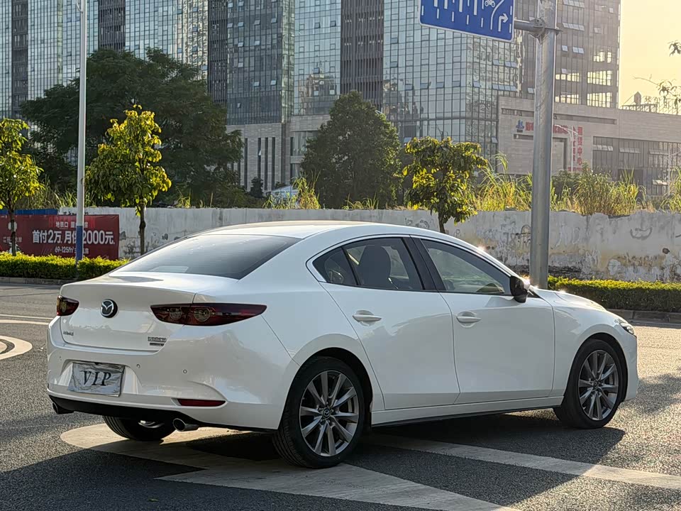 Mazda 3 Angkesaila