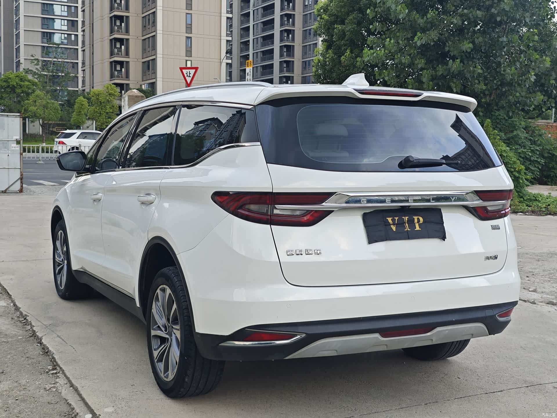 Geely Jiaji, 2019 17