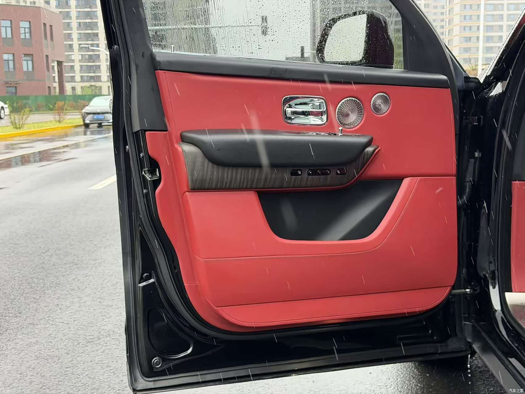 Rolls-Royce Cullinan, 2019 9