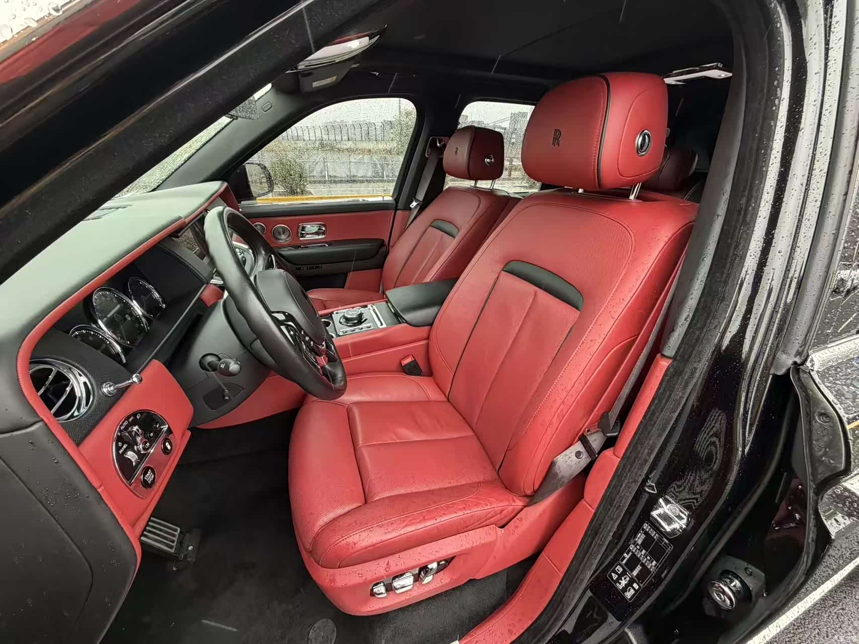 Rolls-Royce Cullinan, 2019 11