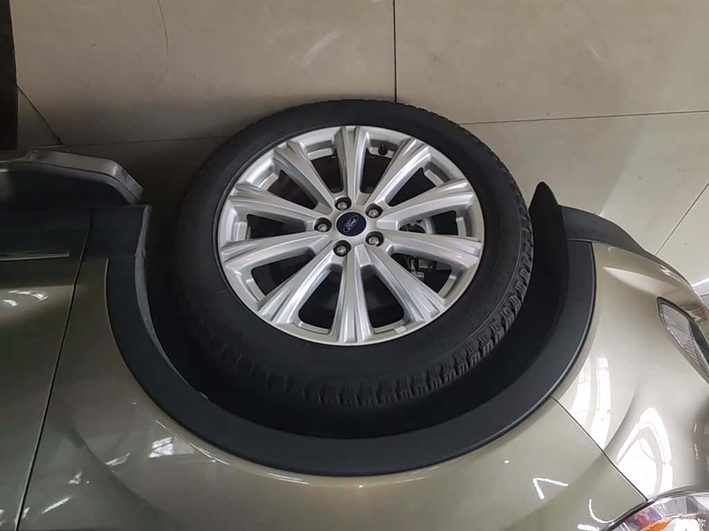Ford Kuga, 2017 23