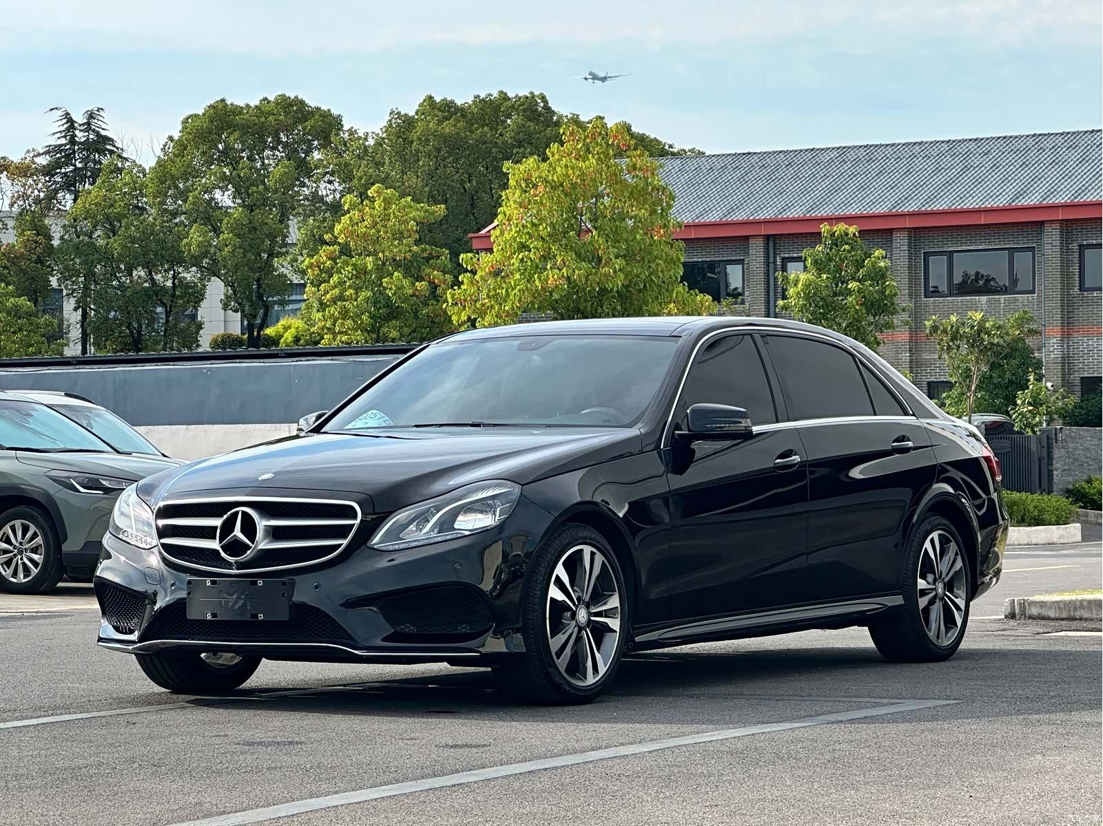 Mercedes-Benz E-Class, 2017 1
