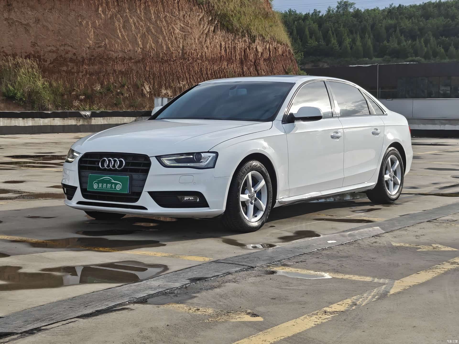 Audi A4L, 2015 1